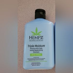 LAST ONENew. Hempz Triple Moisture-Rich Daily Herbal Replenishing Shampoo 8.5 Oz